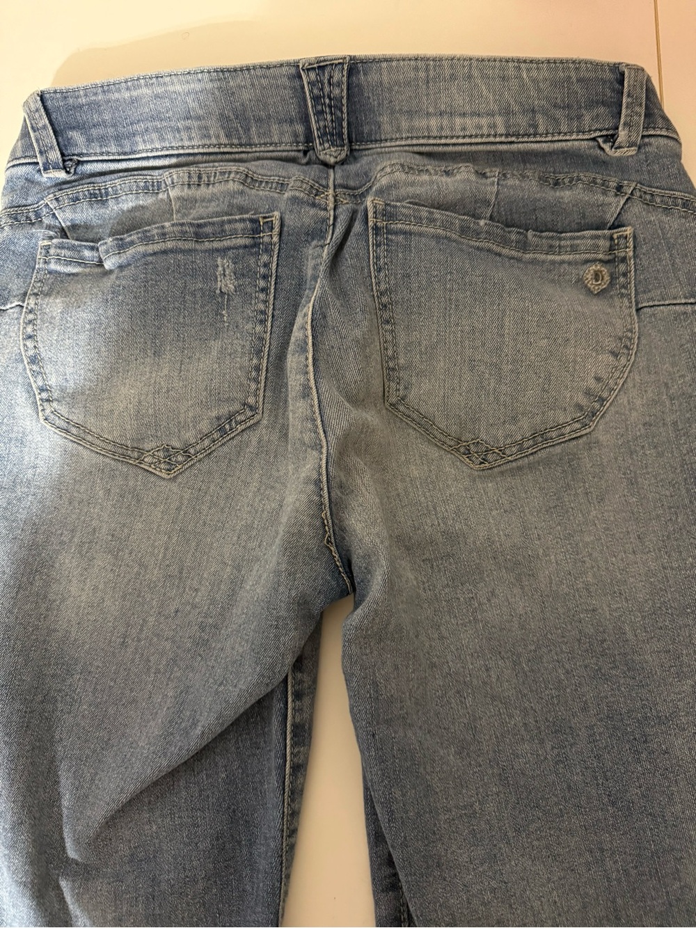 Democracy Light Blue Boyfriend Bermuda Jeans - Picture 6 of 6
